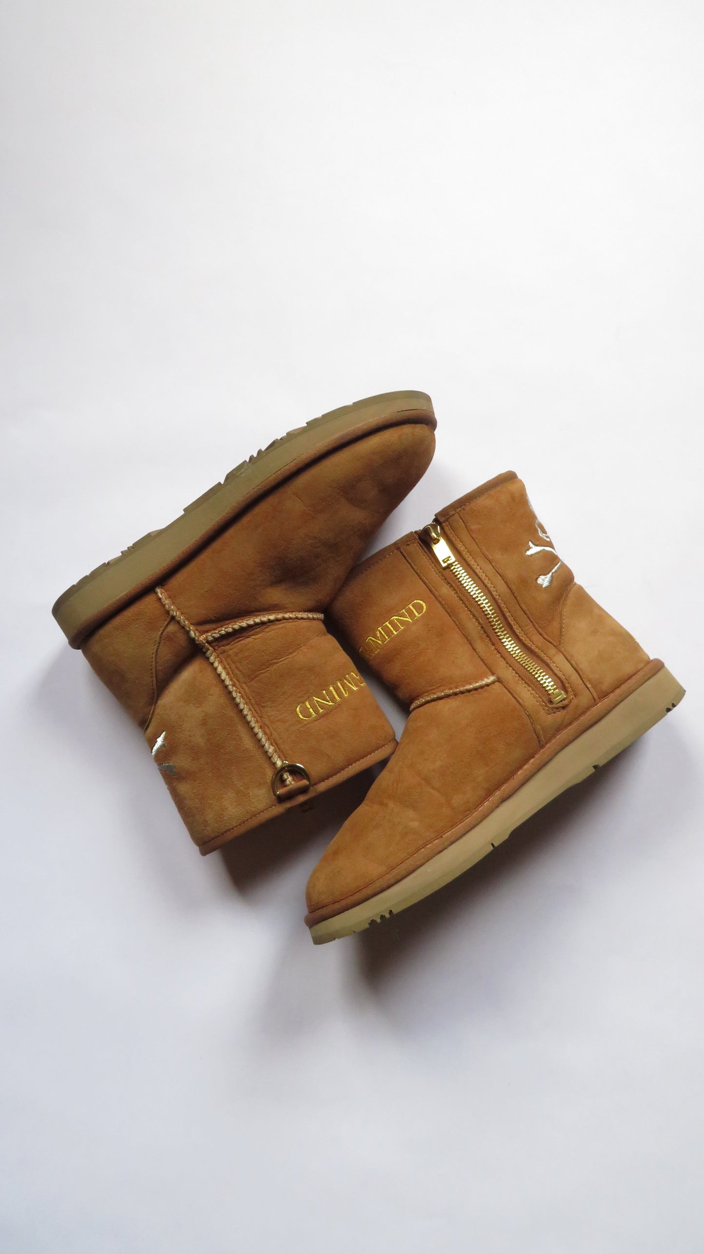 Master Mind Japan x UGG Chestnut Sample Pair