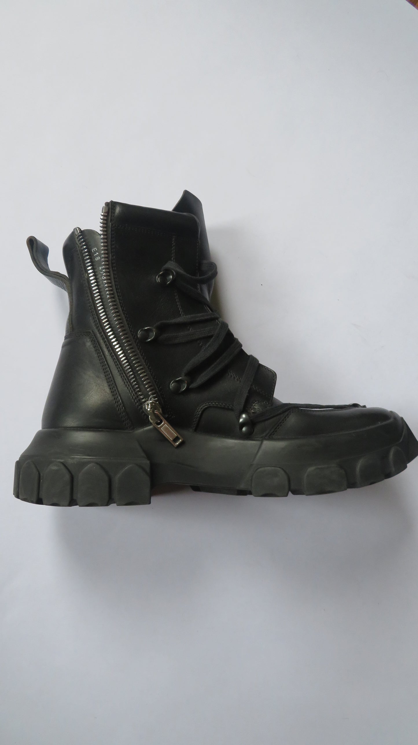 Rick Owens SS18 Dirt Hiking Hexagram Bozo Boots