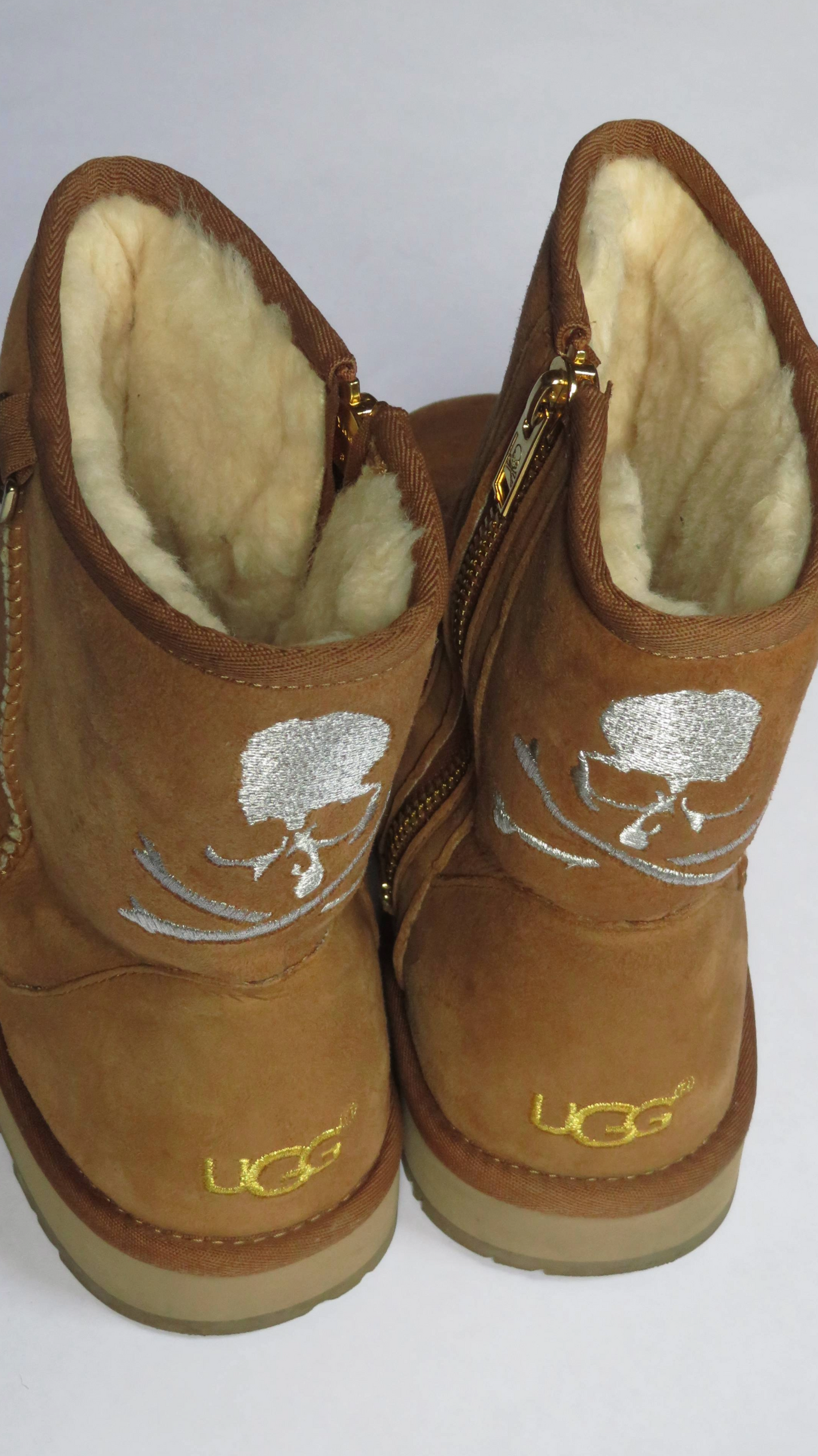 Master Mind Japan x UGG Chestnut Sample Pair